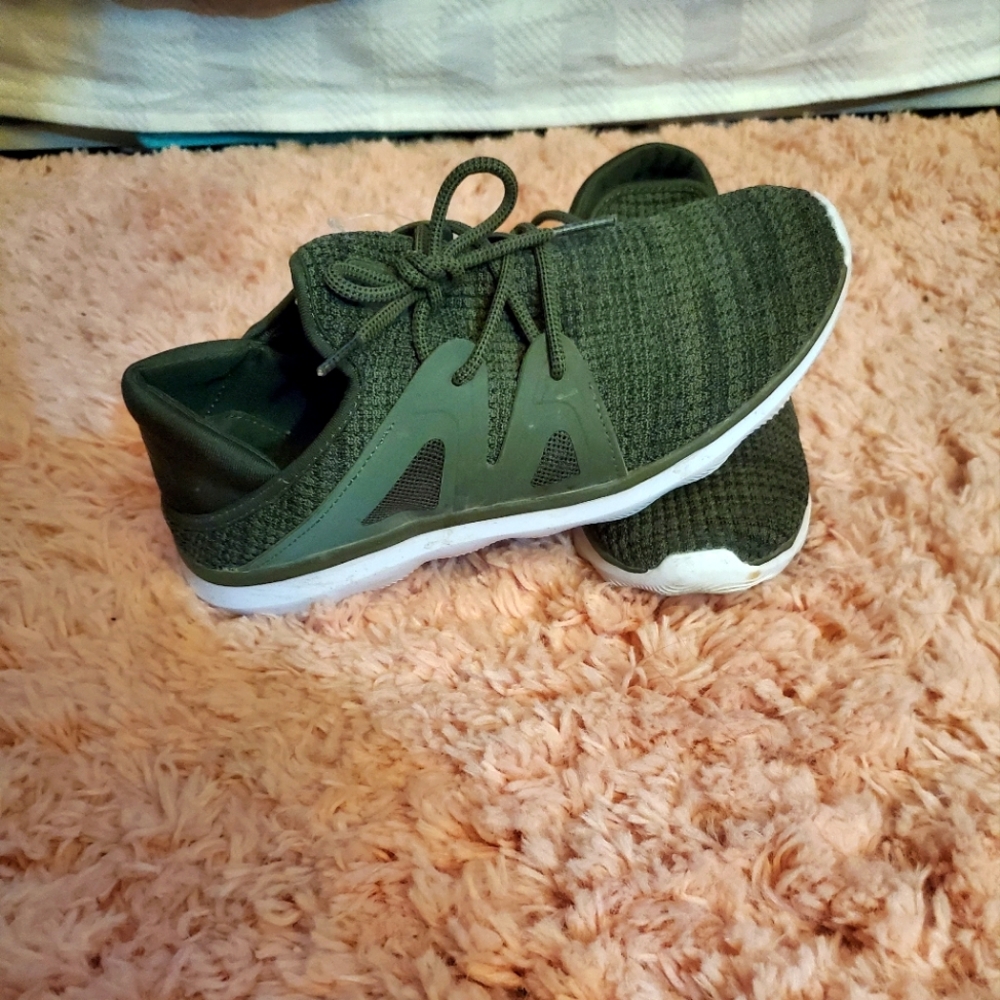 Champion women's Green sneakers size 9